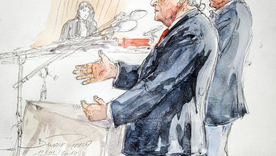Croquis représentant Dominique Strauss-Kahn (g) s'exprimant lors du procès du Carlton au tribunal de Lille le 12 février 2015