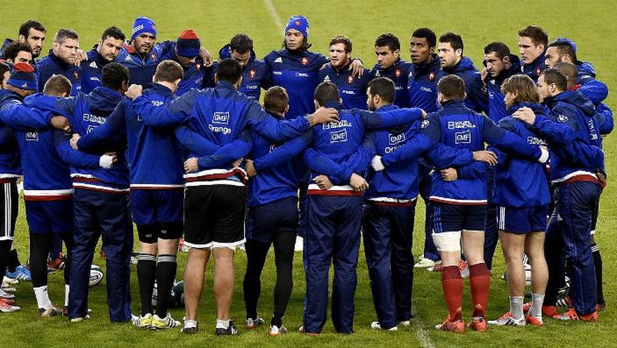Les joueurs du XV de France l'entraînement à Dublin, pour préparer le match contre l'Irlande dans le Tournoi des six nations, le 13 février 2015