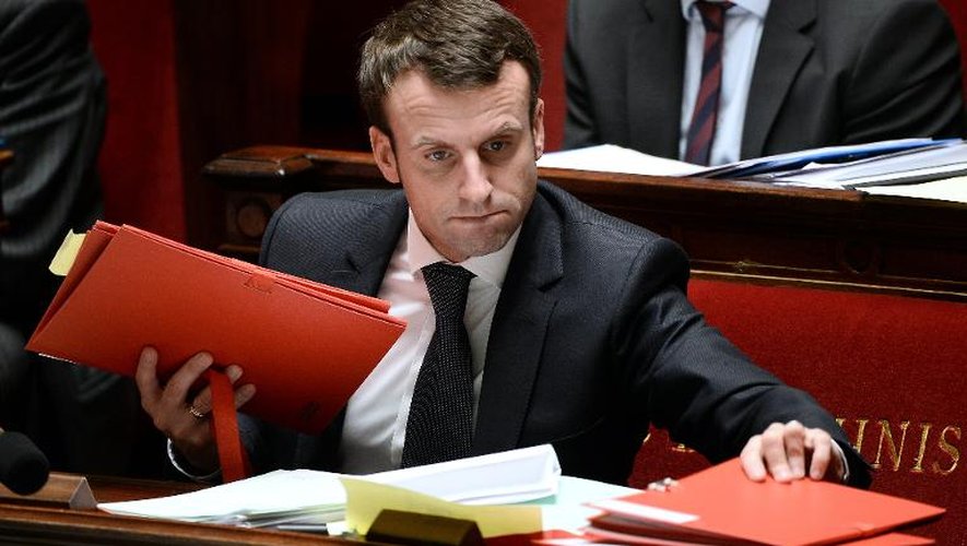 Le ministre de l'Economie Emmanuel Macron à l'Assemblée Nationale, le 13 février 2015