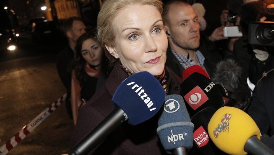 La chef du gouvernement danois, Helle Thorning-Schmidt s'adresse aux journalistes après la fusillade qui a fait un mort dans un centre culturel à Copenhague, le 14 février 2015