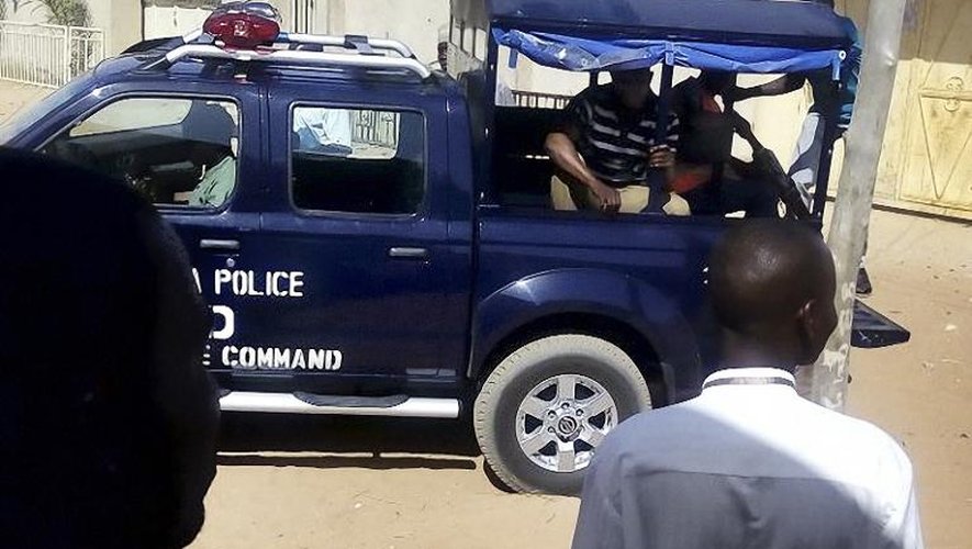 Des policiers patrouillent dans les rue de Gombe au Nigeria, le 15 février 2015