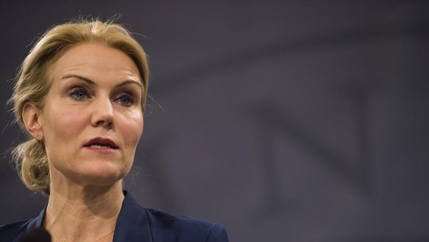 La chef du gouvernement danois Helle Thorning-Schmidt s'adresse à la presse le 15 février 2015 à Copenhague après les fusillades