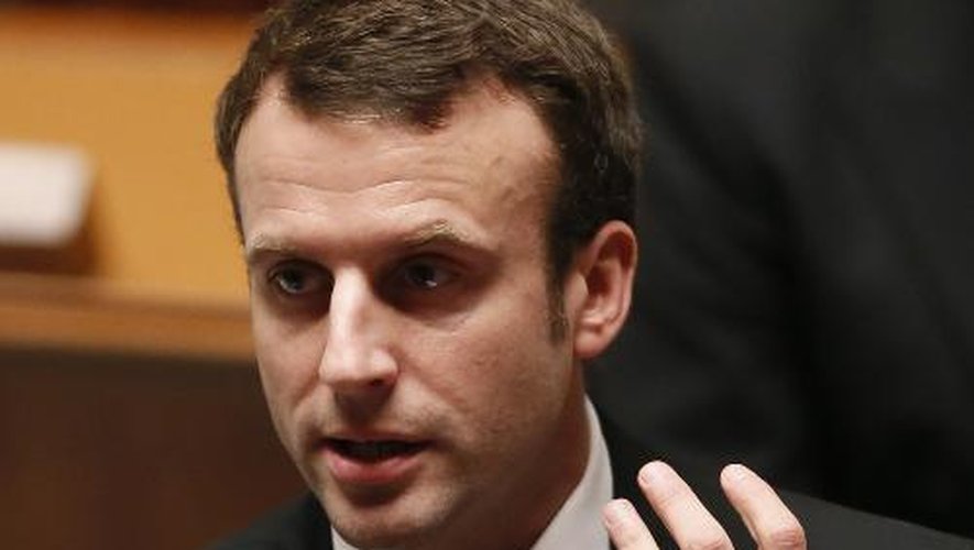 Le ministre de l'Economie Emmanuel Macron, le 17 février 2015 à l'Assemblée nationale à Paris
