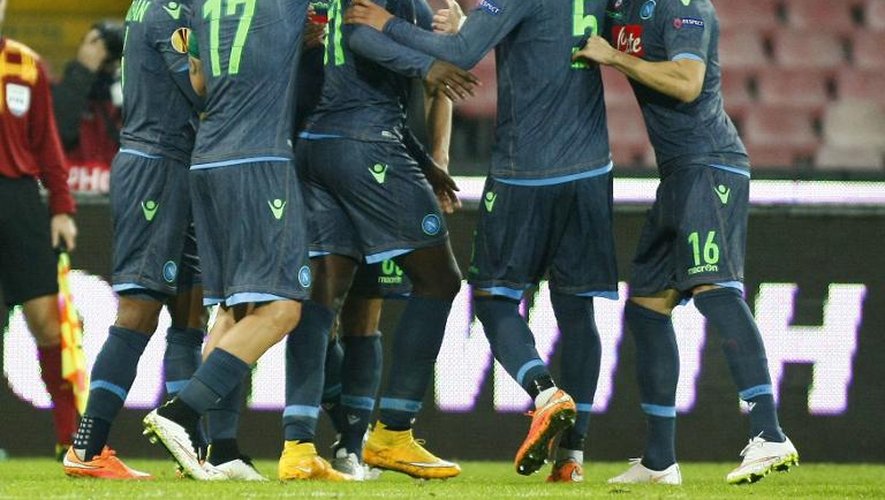 L'équipe de Naples célèbre un but, le 11 décembre 2014, lors du match d'Europa League contre Bratislava, à Naples