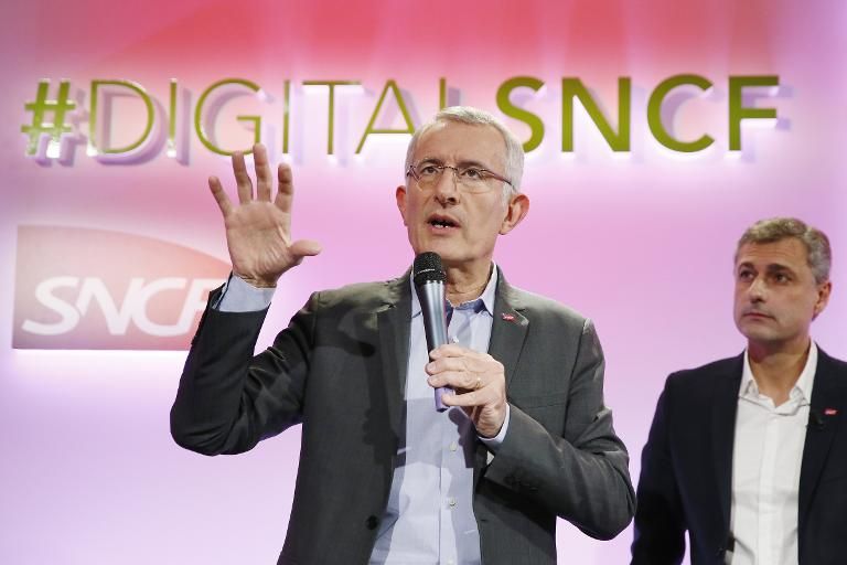 Le président de la SNCF Guillaume Pepy donne une conférence de presse le 10 février 2015 à Paris