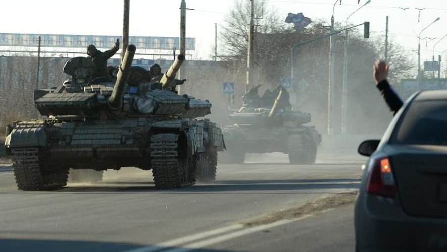 Des rebelles prorusses le 21 février 2015 à Lougansk