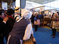 Les stars du folklore, « mieux que Madonna en petite culotte »