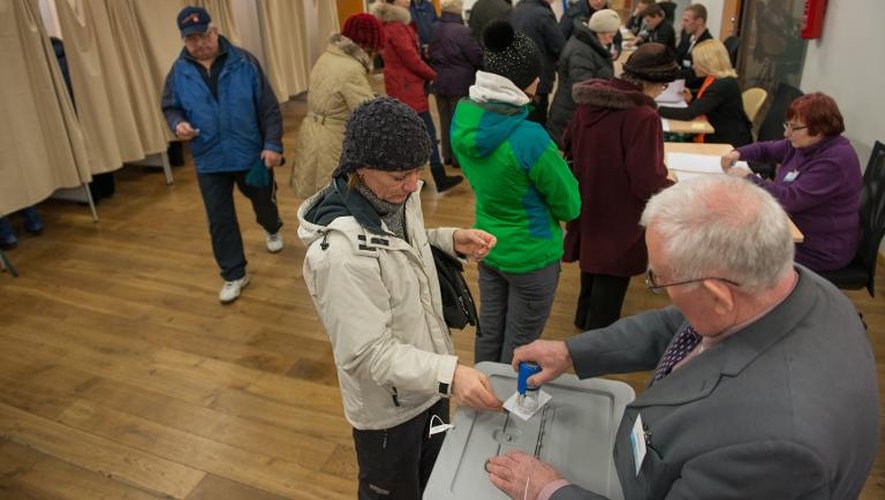 Un bureau de vote, le 1er mars 2015 à Tallinn