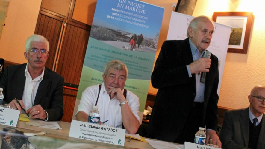 André Valadier a présidé le comité syndical vendredi dernier  à Saint-Urcize.