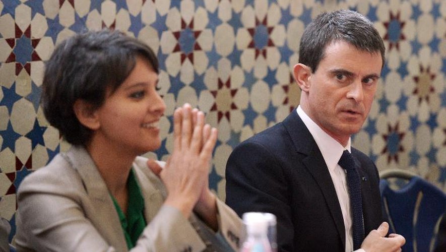 Le Premier ministre Manuel Valls et la ministre de l'Education, Najat Vallaud-Belkacem, le 3 mars 2015 à la Grande mosquée de Strasbourg