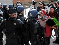Vive tension à Sivens : la journée en images