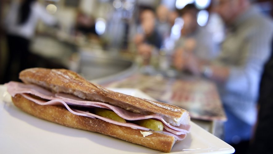 Impressionnant : les Français ont englouti 1,28 milliard de sandwichs jambon-beurre l'année dernière.