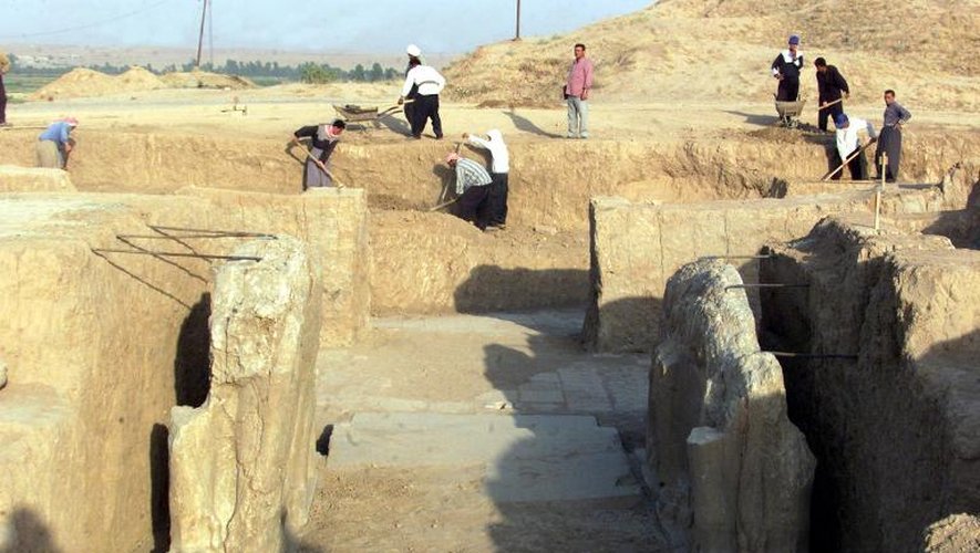 Le site archéologique de Nimroud, dans le nord de l'Irak, le 17 juillet 2001