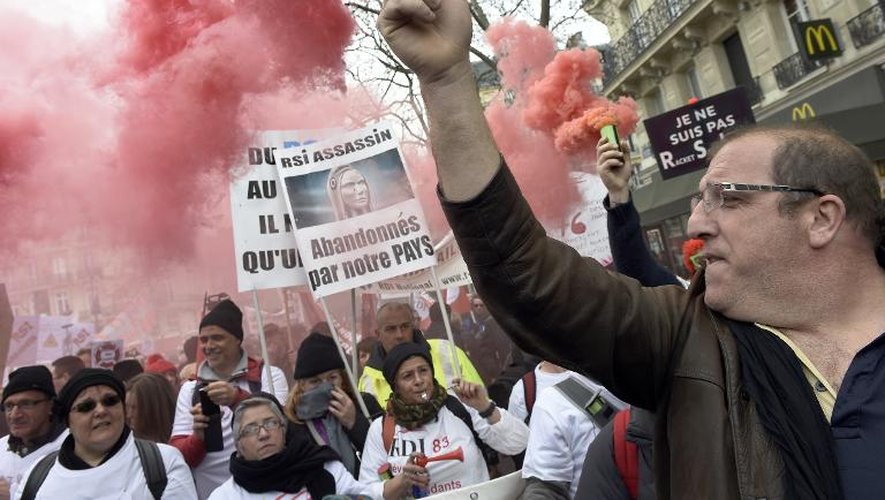 Manifestation d'artisans et de commerçants contre les dysfonctionnements du régime social des indépendants (RSI), le 9 mars 2015 à Paris