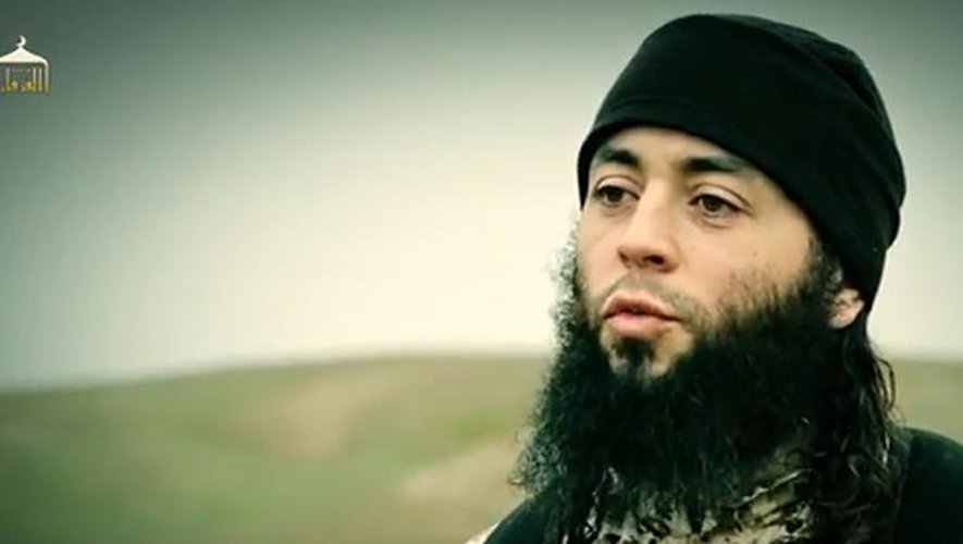Capture d'écran en date du 10 mars 2015 d'une vidéo diffusée par le groupe Etat islamique (IS) et présentant "très probablement" Sabri Essid, un proche de Merah