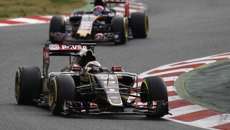 La Sauber du Brésilien Felipe Nasr lors des essais de pré-saison de F1, le 1er mars 2015 à Montmelo près de Barcelone