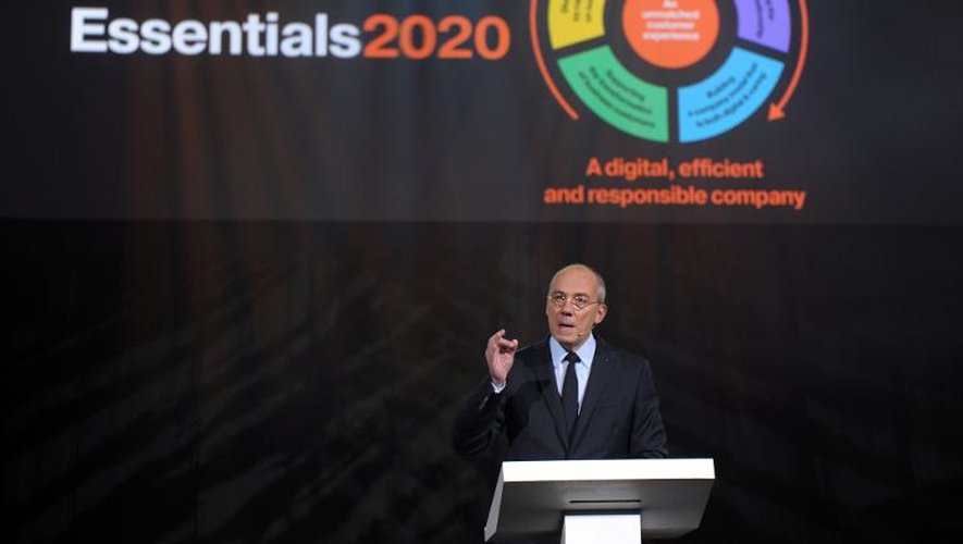 Le PDG d'Orange Stéphane Richard présentant son nouveau plan stratégique "Essentiels 2020" le 17 mars 2015 à Paris