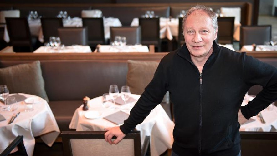 Le chef français Eric Frechon, à la tête du restaurant du Grand Palais, le "Mini Palais", le 11 février 2015 à Paris