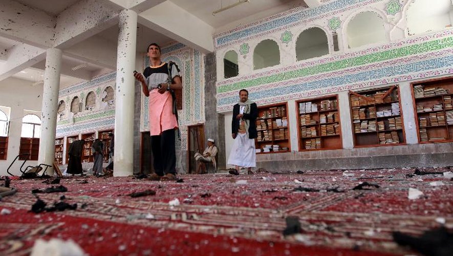 Une mosquée de Sanaa au Yémen après les attentats du 20 mars 2015