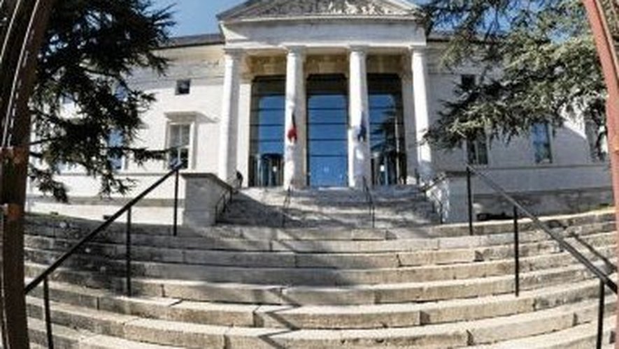Le tribunal de Rodez.