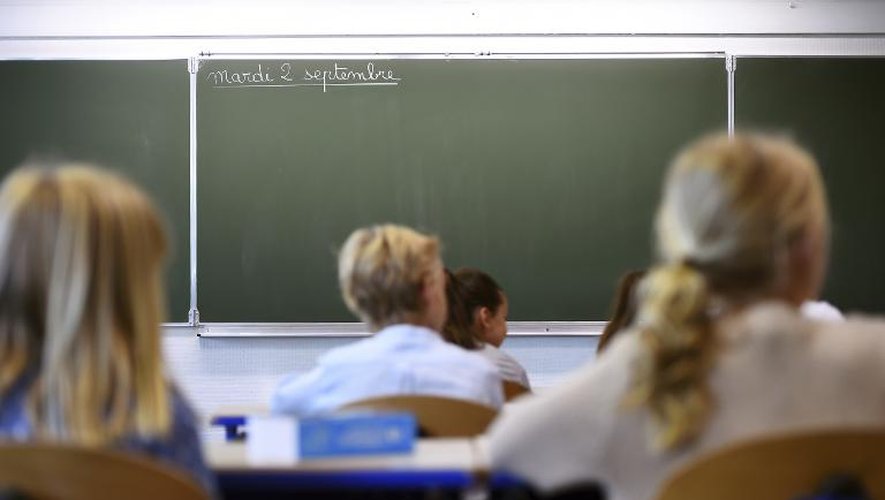 Des élèves assis dans une classe d'école primaire le 2 septembre 2014 à Marseille