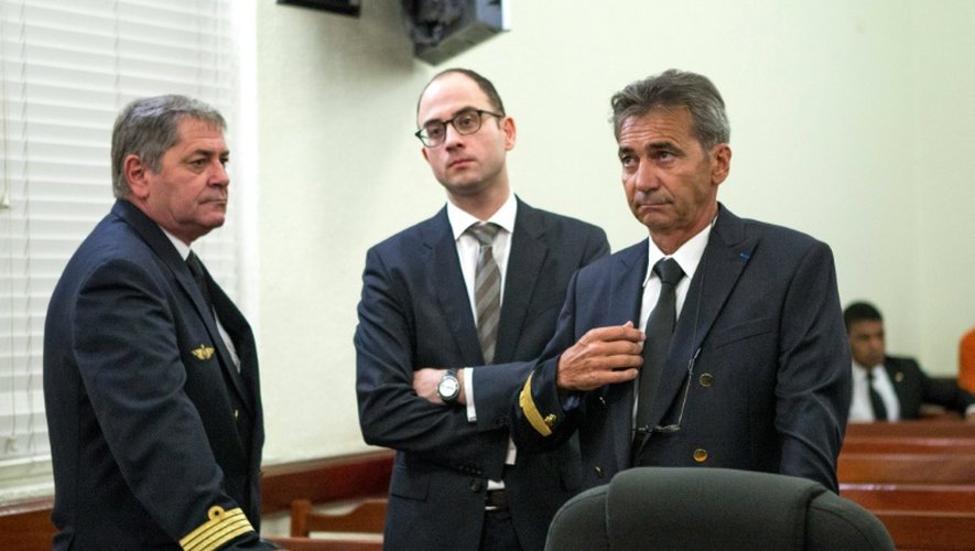 Jean Pascal Fauret (g) et Bruno Odos (d) au tribunal le 9 mars 2015 à Saint-Domingue