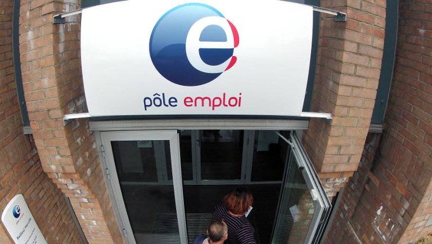 Le nombre de demandeurs d'emploi sans activité est reparti à la hausse en février en France, pour s'établir à 3,49 millions en métropole