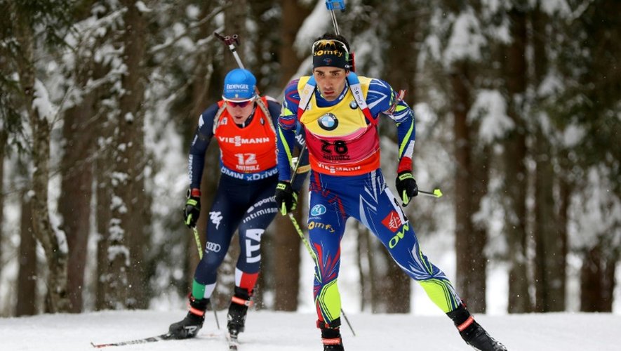 Le biathlète français Martin Fourcade, lors de la poursuite 12.5km de l'étape de Coupe du monde d'Antholz-Anterselva, le 23 janvier 2016