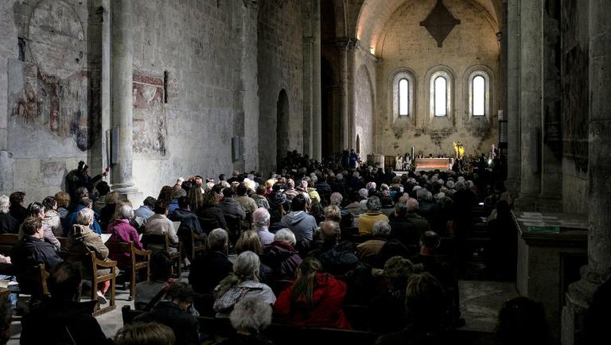 Cérémonie religieuse en hommage aux victimes de l'A320, le 28 mars 2015 à la cathédrale Notre-Dame-du-bourg à Digne-les-Bains