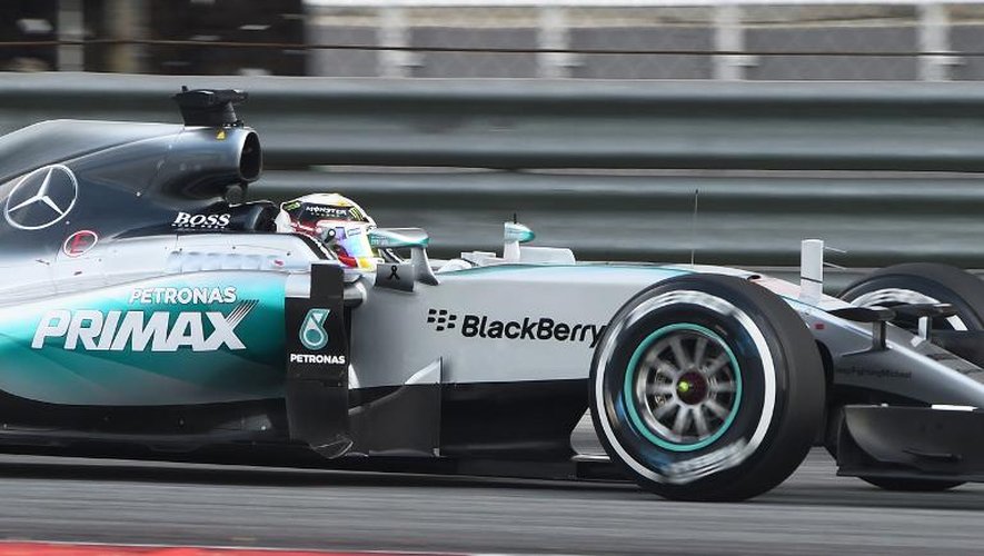 Le pilote britannique Lewis Hamilton (Mercedes) lors des essais du GP de Malaisie, le 28 mars 2015 à Sepang