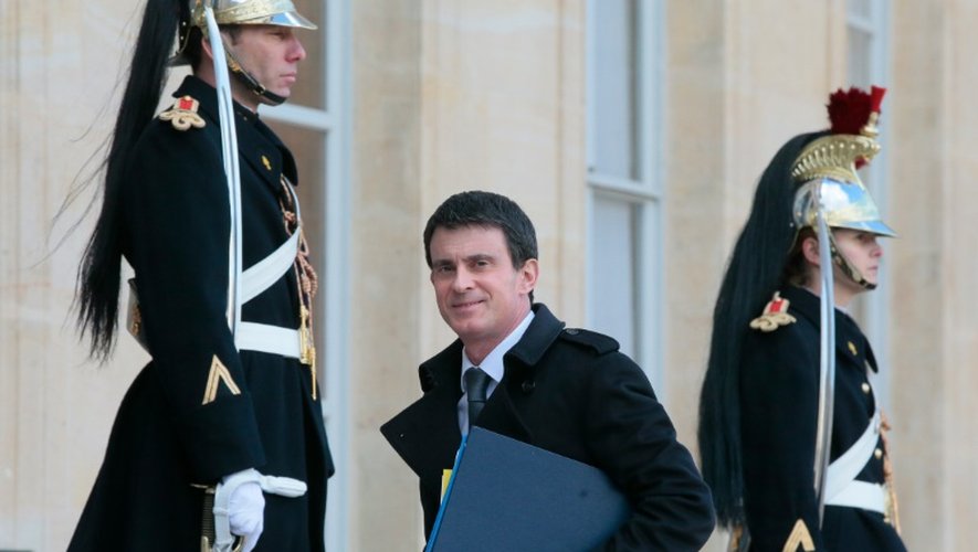 Le Premier ministre Manuel Valls arrivant au Palais de l'Elysée, le 15 février 2016