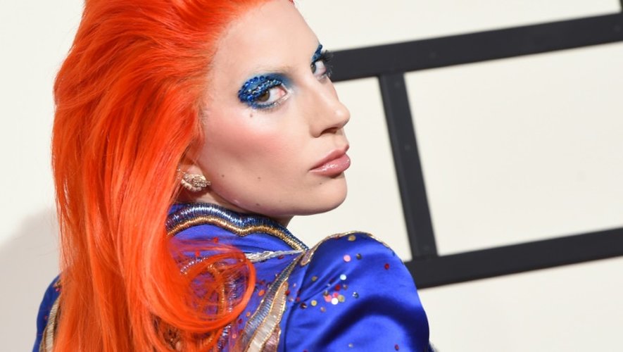 La chanteuse Lady Gaga à son arrivée à la cérémonie des Grammy, le 15 février 2016 à Los Angeles