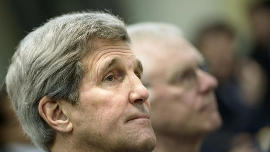 Le secrétaire d'Etat américain John Kerry avant le début des discussions entre les grandes puissances et l'Iran, le 31 mars 2015 à Lausanne