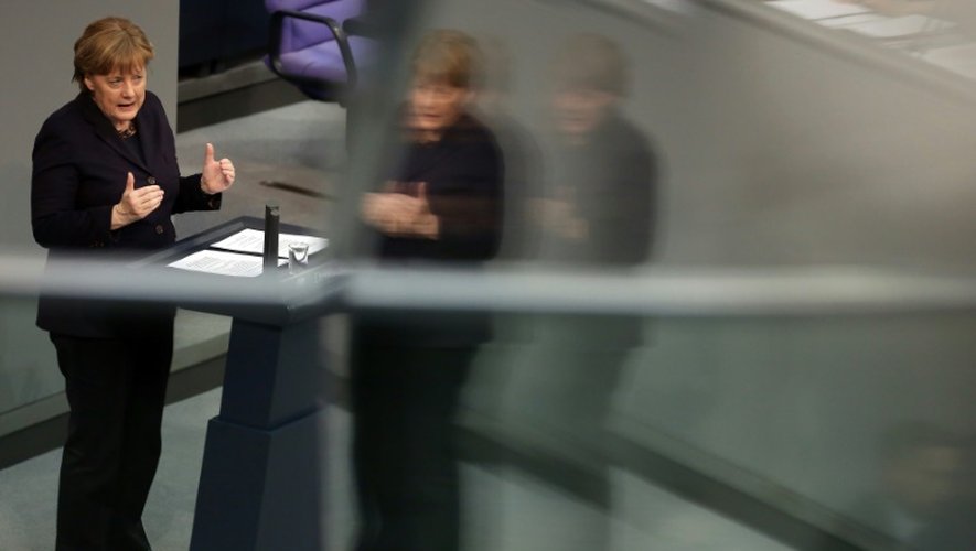 La chancelière allemande Angela Merkel devant le Bundestag, à Berlin le 17 février 2016
