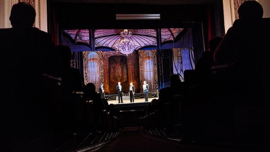 Une représentation de "La Veuve joyeuse" à l'opéra de Donetsk, dans l'est de l'Ukraine, le 28 mars 2015