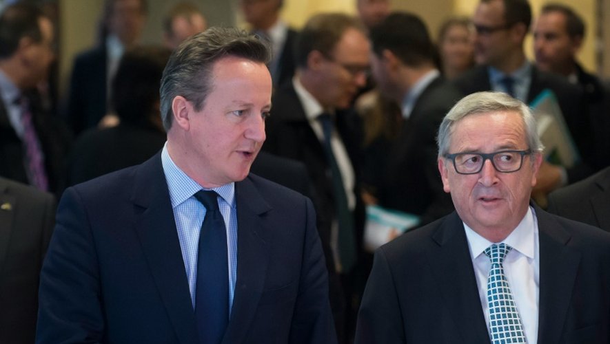 Le Premier minstre britannique David Cameron et le président de la Commission européenne Jean Claude Juncker le 16 février 2016 à Bruxelles