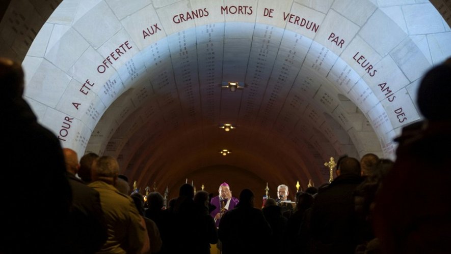 Messe célébrée par l'évêque Jean-Paul Gusching à l'ossuaire de Douaumont pour les commémorations du centenaire de la bataille de Verdun, le 21 février 2016