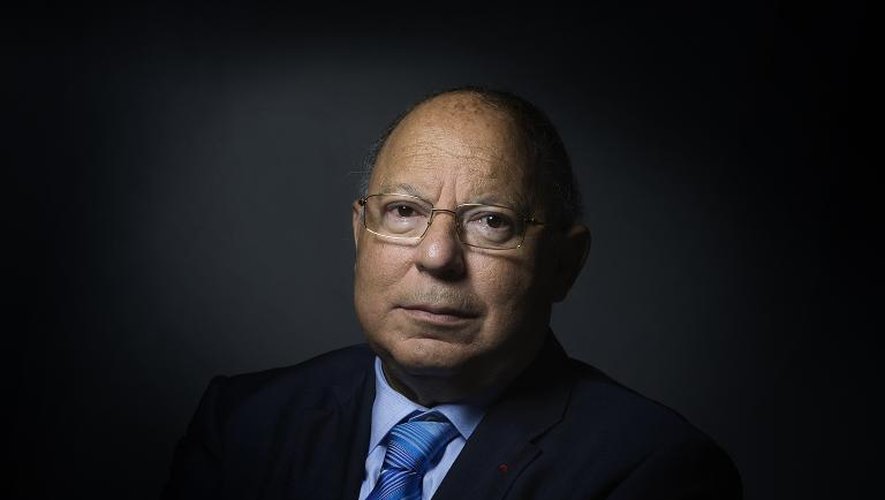 Le président du Conseil français du culte musulman, Dalil Boubakeur, pose le 10 mars 2015 à Paris