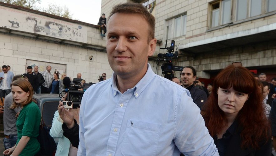 L'opposant russe Alexeï Navalny (c), le 13 septembre 2015 à Kostroma, à 300 km de Moscou