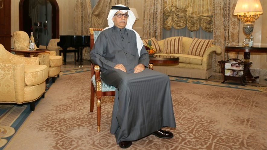 Cheikh Salman, candidat à la présidence de la Fifa lors d'un interview avec des journalistes, le 31 janvier 2016 à Doha