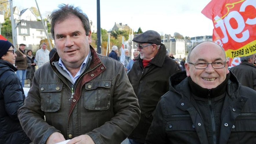 Le maire de Carhaix-Plouguer et chef de file des Bonnets rouges Christian Troadec manifeste à Morlaix, le 23 novembre 2013