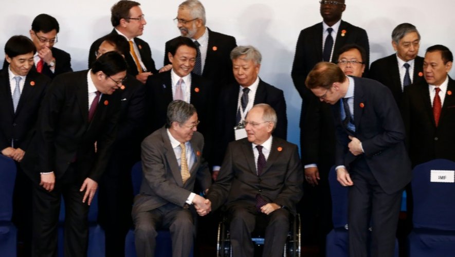 Photo de famille des participants au G20 le 27 février 2016 à Shangaï