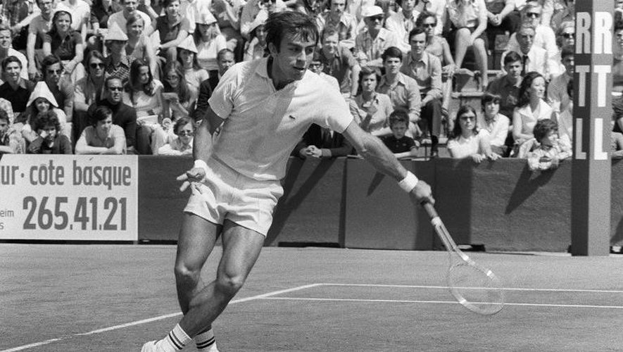 Le joueur de tennis Patrice Dominguez à Roland Garros, en 1973