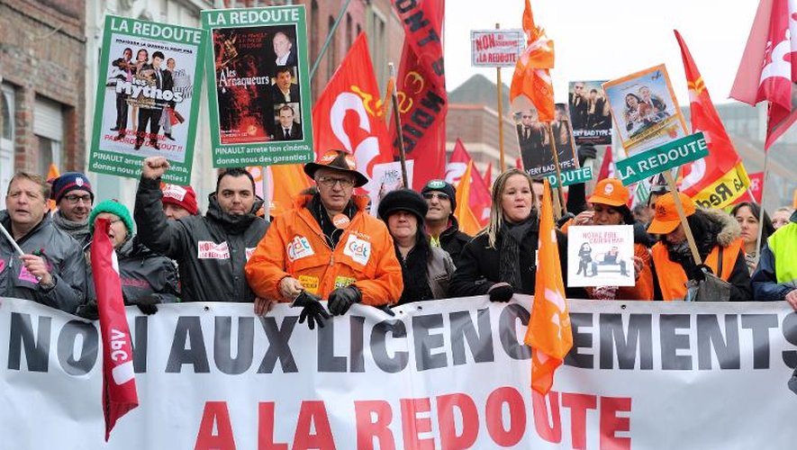 Manifestation de salariés opposés aux licenciements à la Redoute le 13 décembre 2013