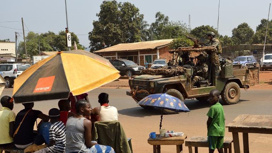 Des soldats français de l'opération Sangaris dans une rue de Bangui, le 9 janvier 2014