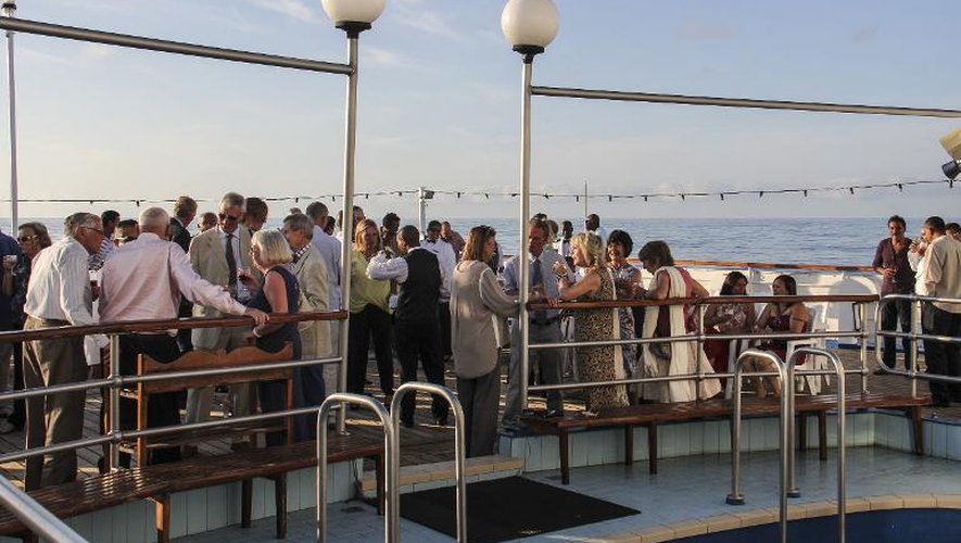 Le cocktail du capitaine le 19 mars 2015 sur le pont principal du RMS (Royal Mail Ship) St Helena, assurant la liaison entre Le Cap et Sainte-Hélène