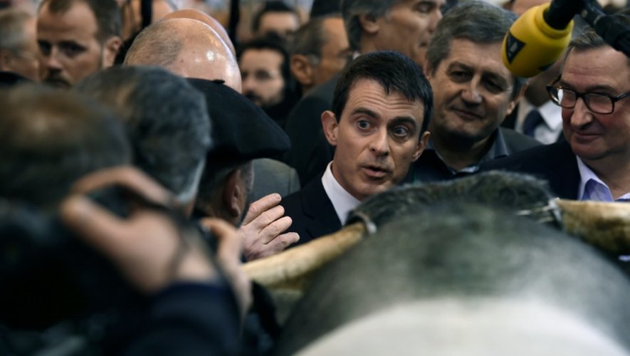 Le Premier ministre Manuel Valls lors de sa visite au Salon de l'Agriculture le 29 février 2016