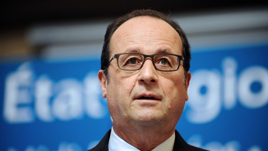 Le président François Hollande a signé mardi à Cahors le contrat de plan Etat-Région Midi-Pyrénées qui mobilisera 1,770 milliard d'euros pour la période 2015-2020.