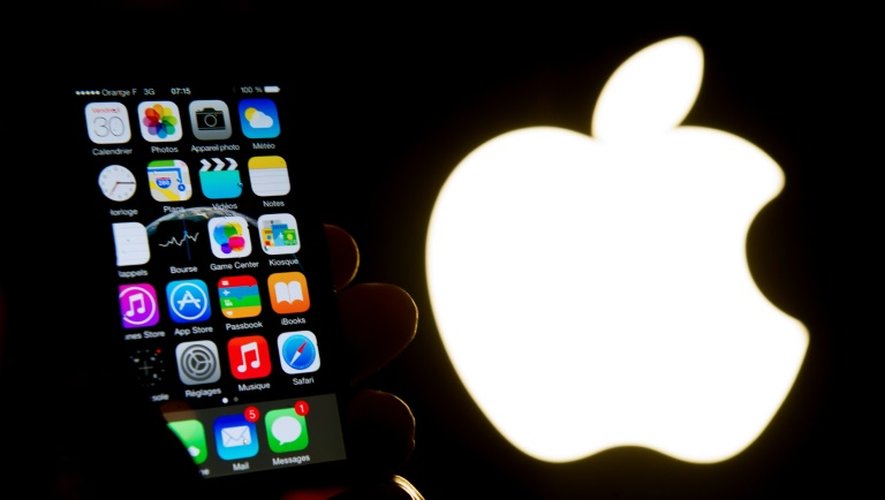 Un juge new-yorkais a décidé le 29 février 2016 que la police avait outrepassé ses prérogatives en demandant à Apple de l'aider à débloquer l'iPhone d'un homme suspecté d'être un dealer de drogue