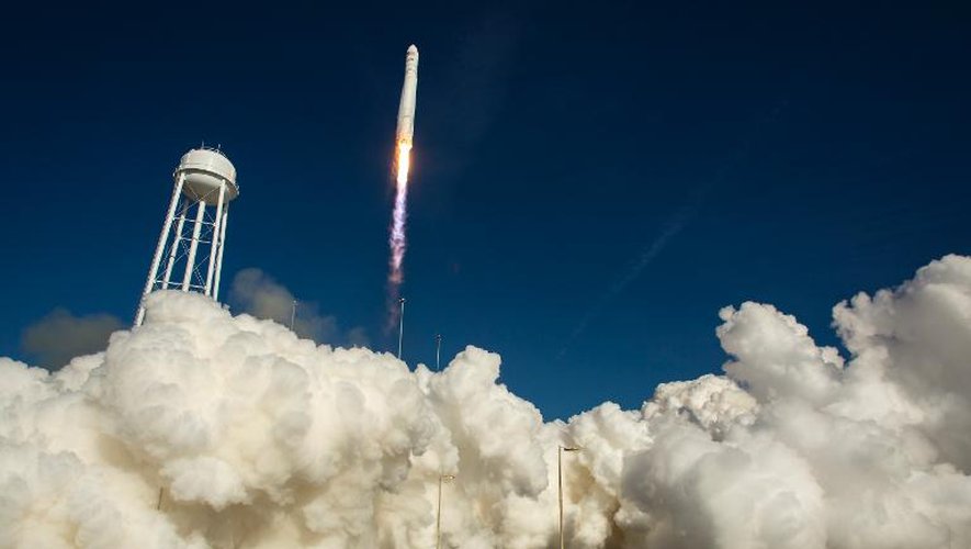 Photo fournie par la Nasa du lancement de la capsule Cygnus le 9 janvier 2014 à Wallops en Virginie